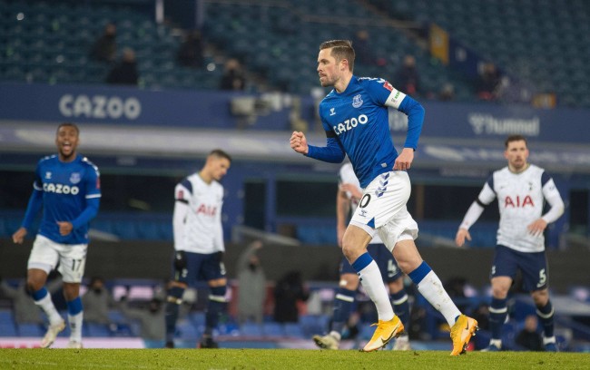 以表彰他们 以表彰他们